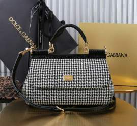 Picture of Dolce Gabbana Handbags _SKUfw183563773fw